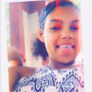 Meet your Posher, Deonna